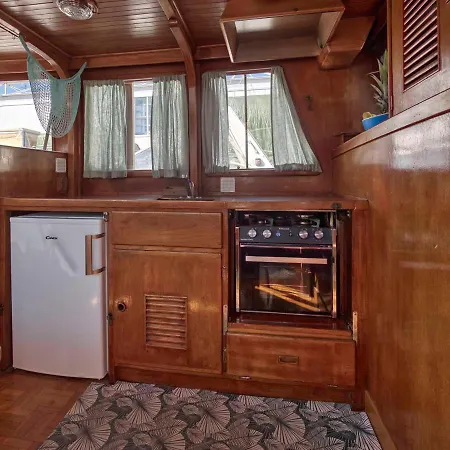 Hotel na wodzie Monte-carlo For Boat Lovers Monte Carlo